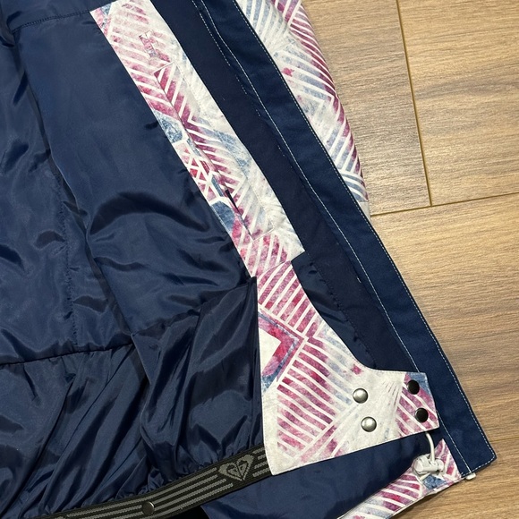Roxy Women's Jetty Snow Jacket in Blue/Violet Labyrinth Pattern Size Medium - Picture 9 of 16